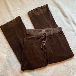 Adorable brown terry flare Juicy Couture pants 💗